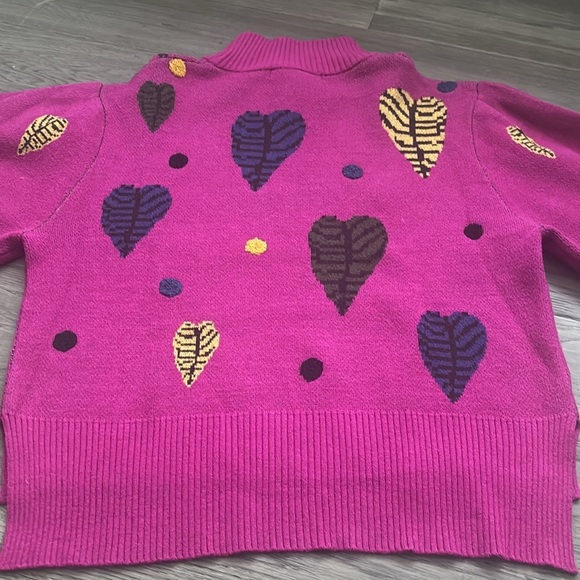 Gabby Isabella | pink knit sweater with balloon sleeves and hearts - Picture 8 of 10